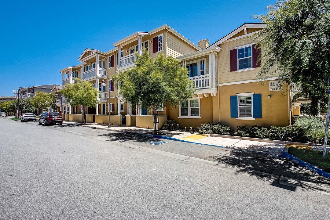 632 True Wind Way 611 - Photo 1