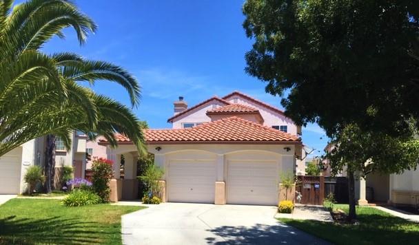 945 Crestview St - Photo 1
