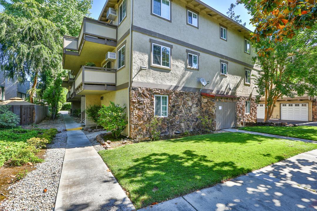 561 Latimer Ave - Photo 1