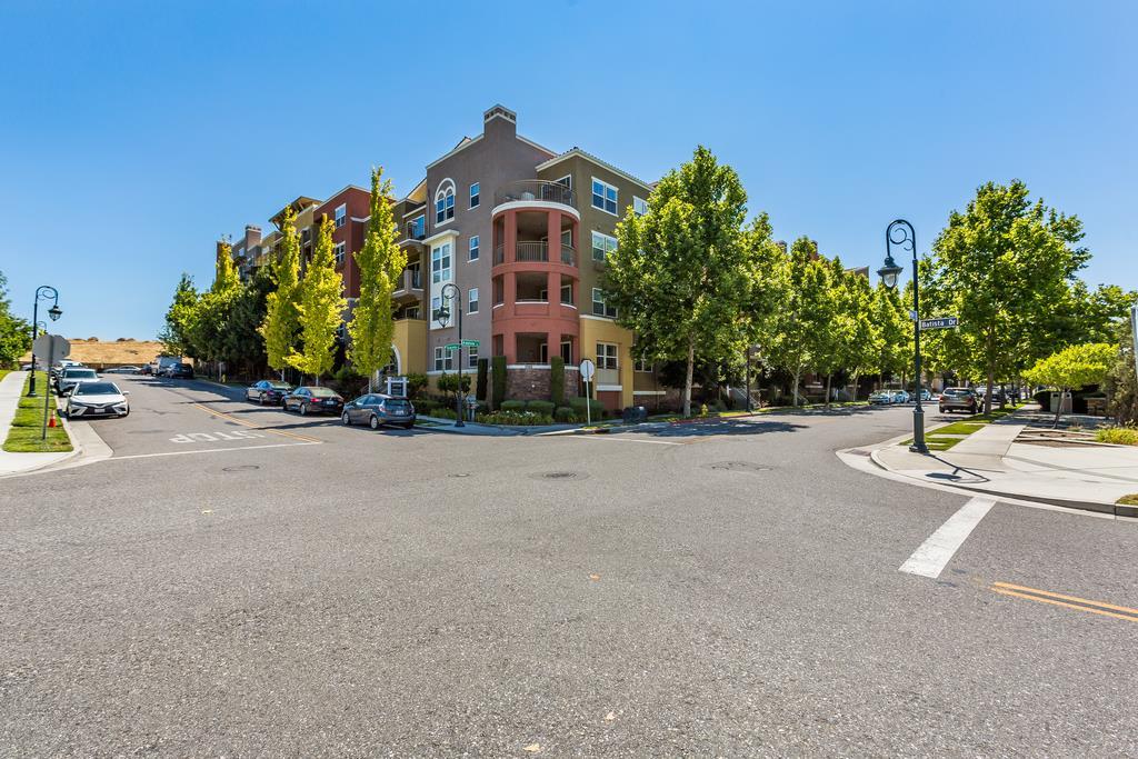 2988 Grassina St 405 - Photo 1