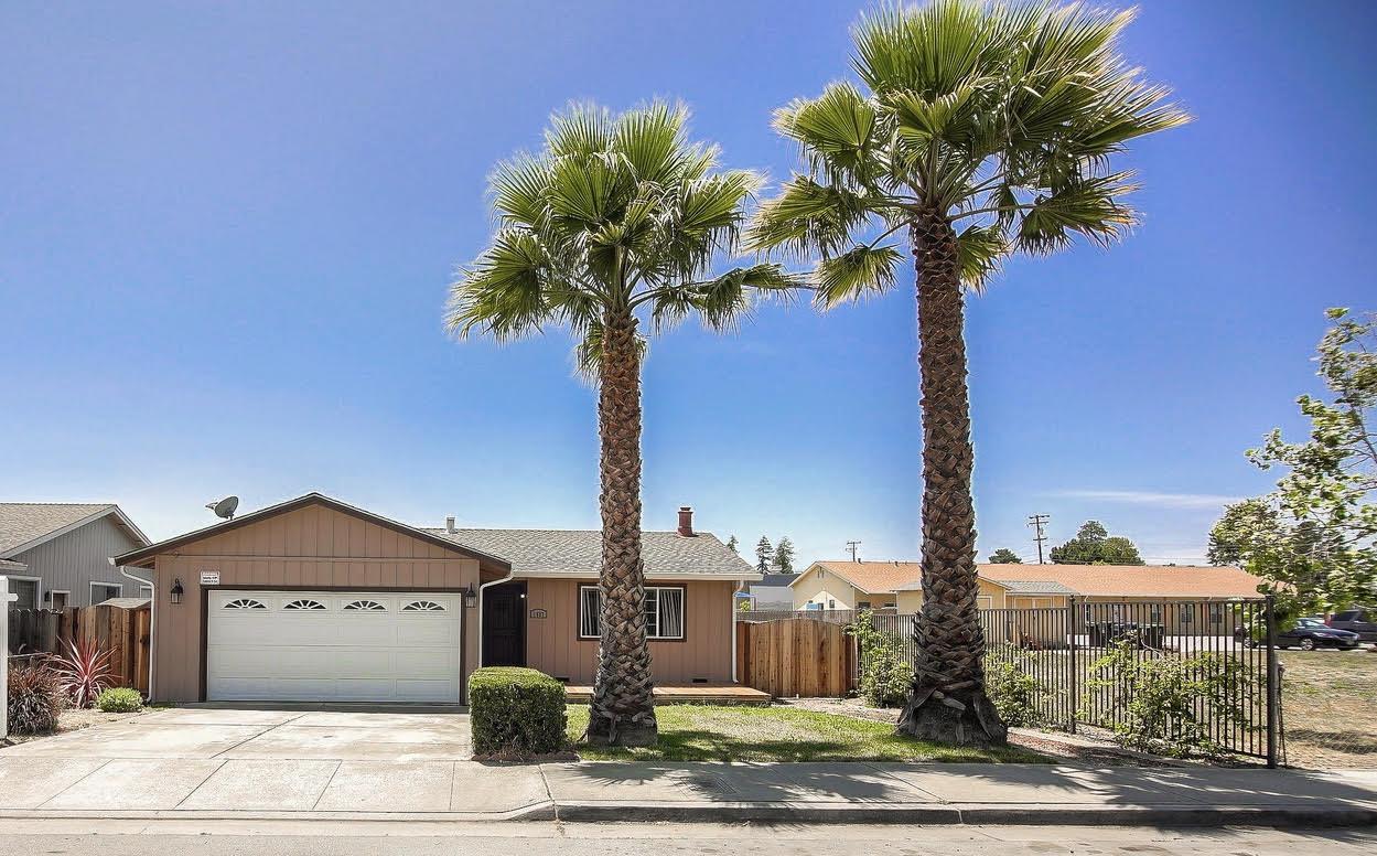 1537 Vic Rugh Ln - Photo 1