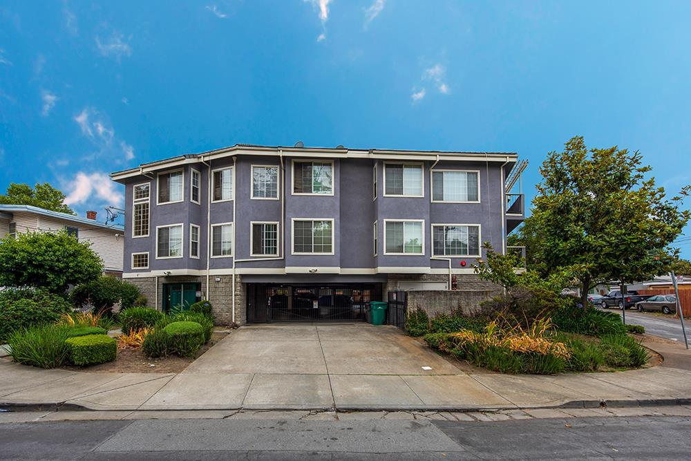1317 Russell Way - Photo 1