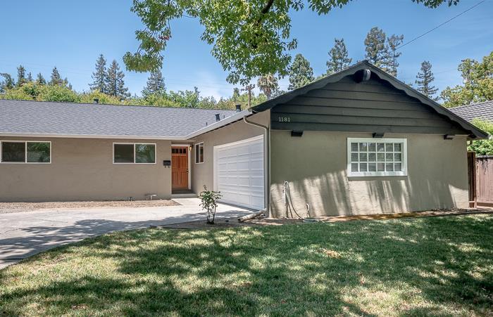 1181 Ravenscourt Ave - Photo 1