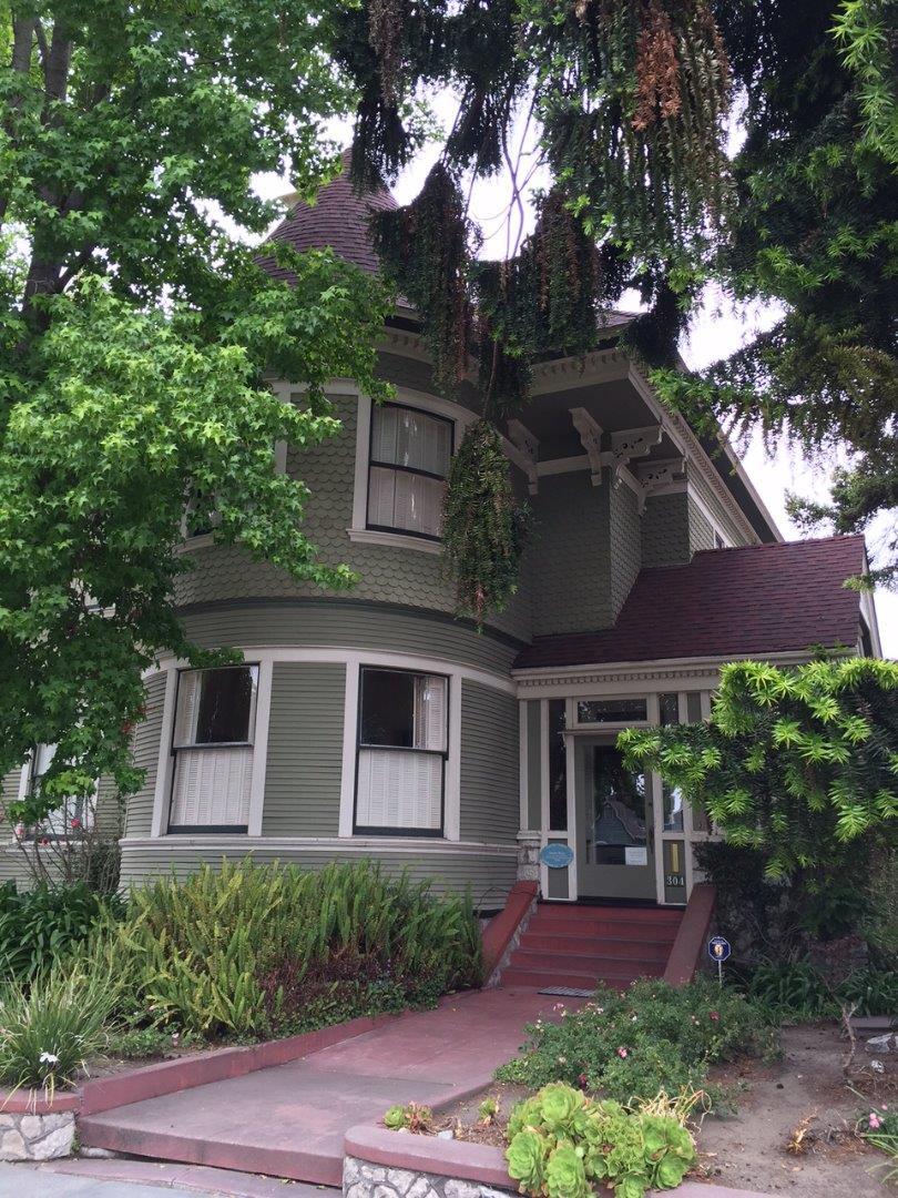 304 Walnut Ave - Photo 1