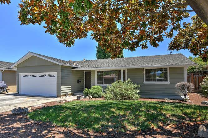 964 Cypress Ave - Photo 1
