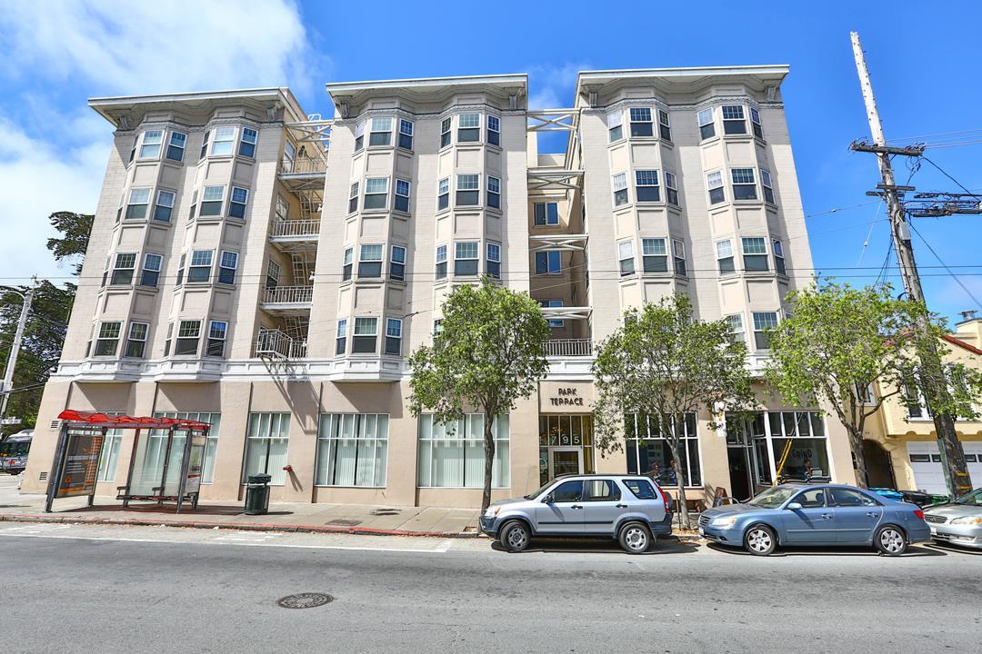 795 8th Ave 201 - Photo 1