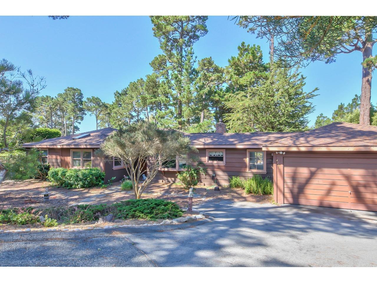 4106 Sunridge Rd - Photo 1