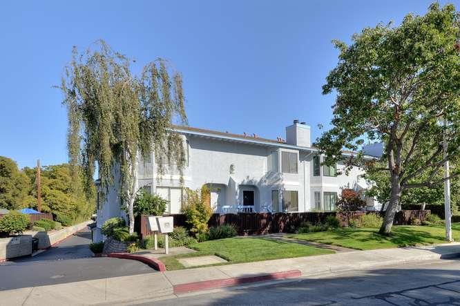 895 Quince Ave 15 - Photo 1