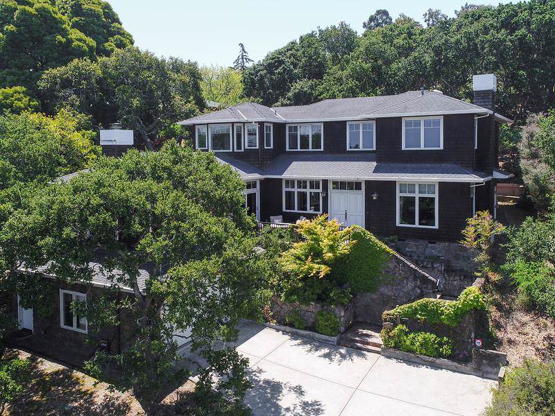 584 Middle Rd - Photo 1