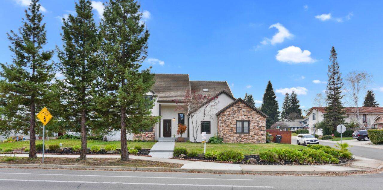 7512 Pocket Rd - Photo 1