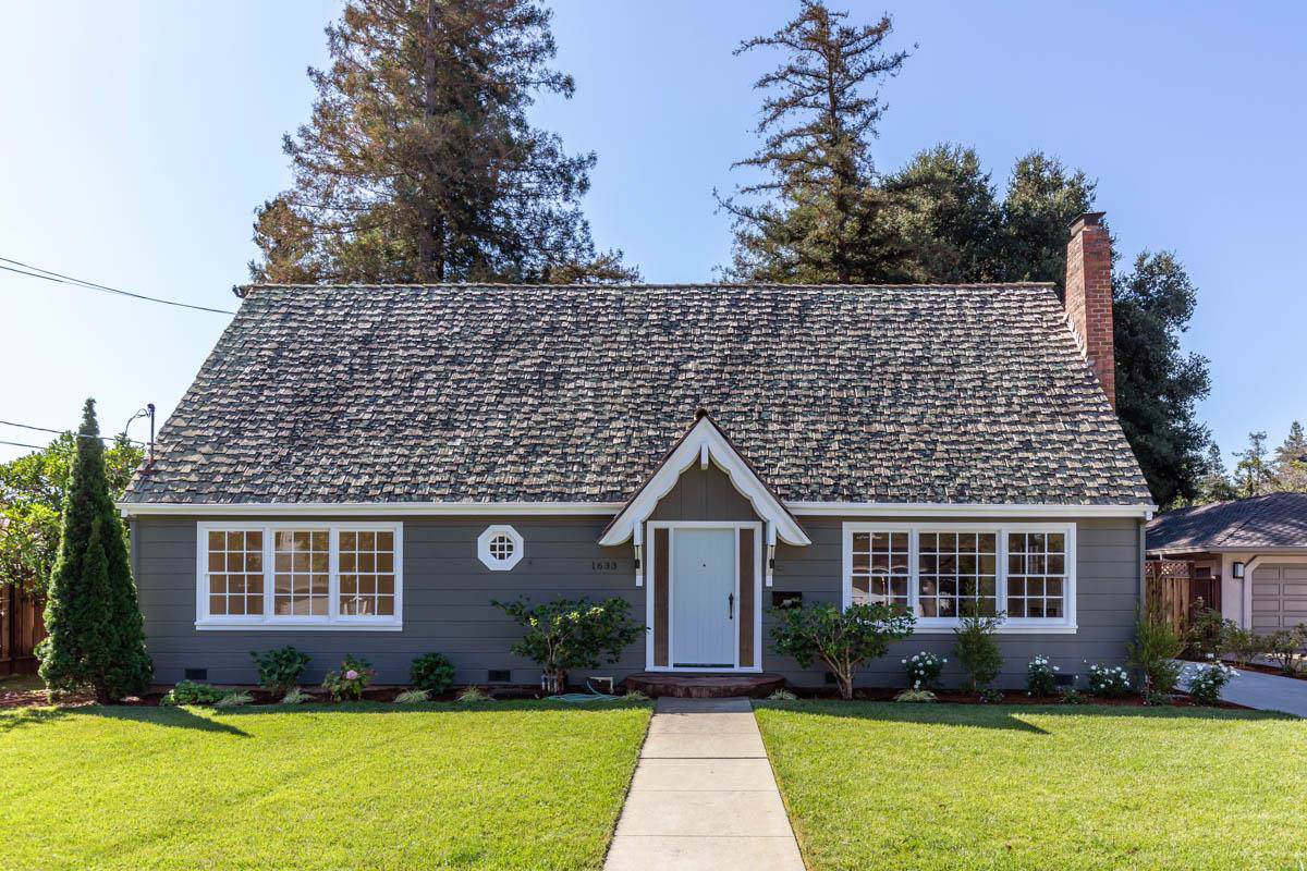 1633 Hollingsworth Dr - Photo 1
