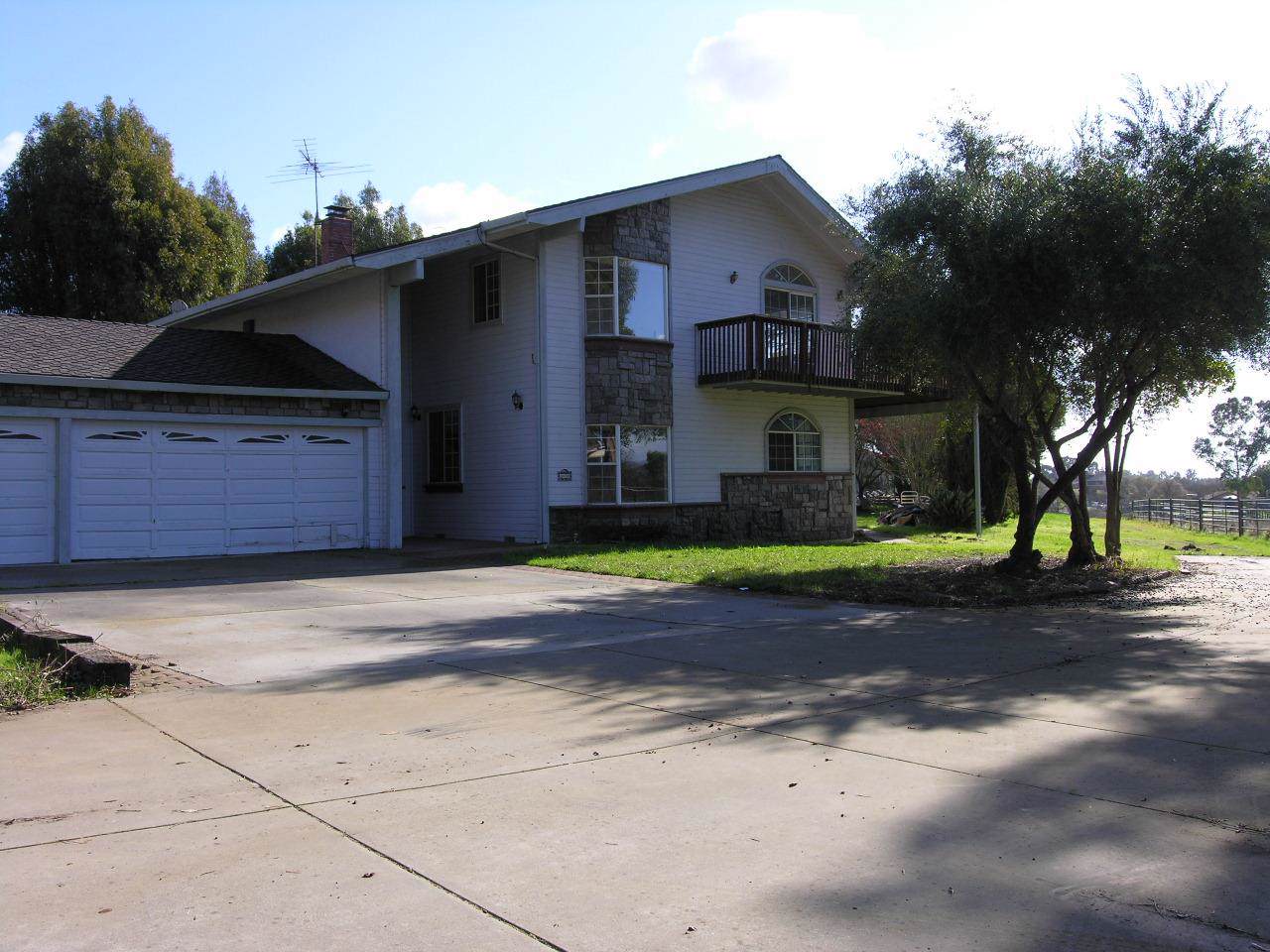 2450 Meadow Lark Ln - Photo 1