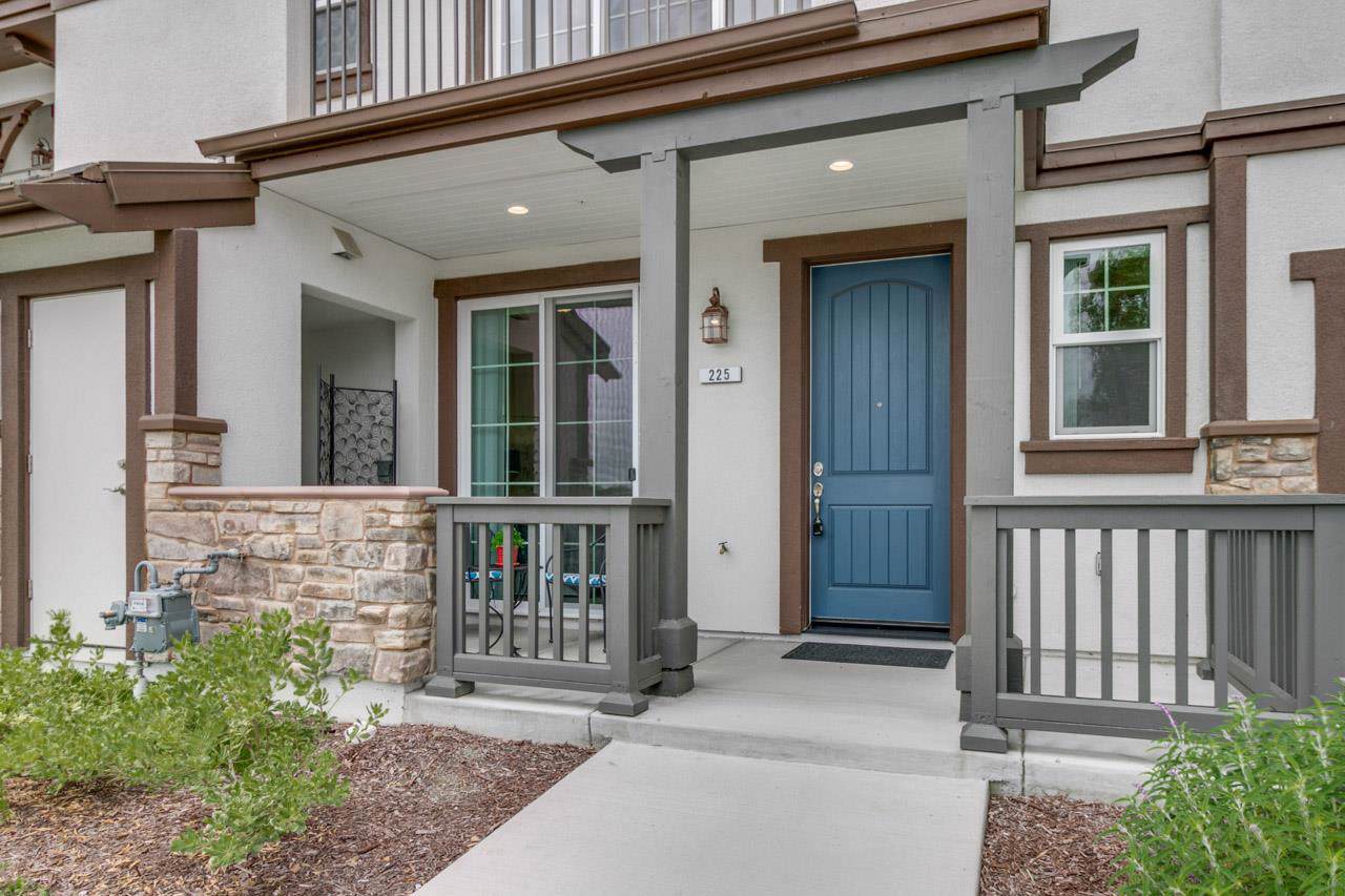 225 Valencia Ave - Photo 1
