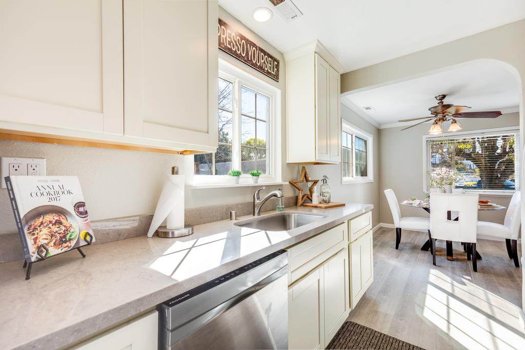 535 Millbrook Ct - Photo 1
