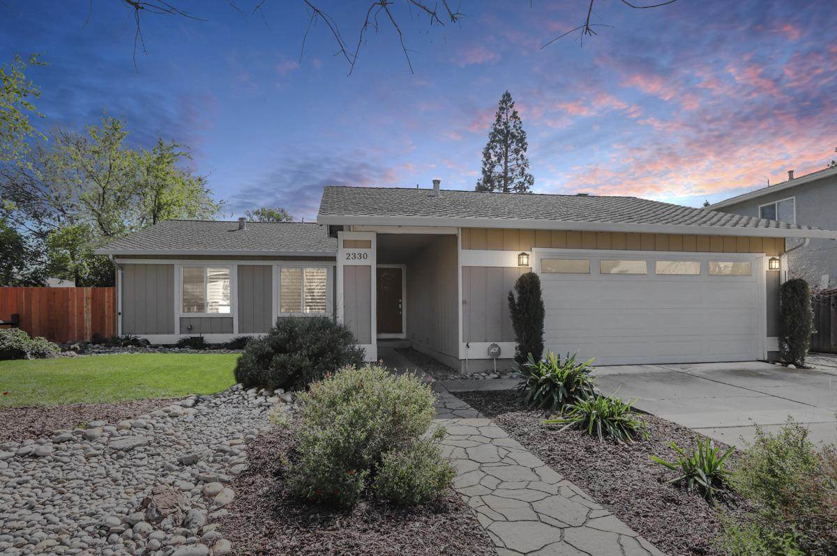 2330 Cimarron Dr - Photo 1
