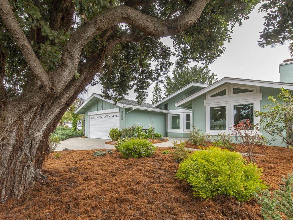 1512 Spinnaker Ln - Photo 1