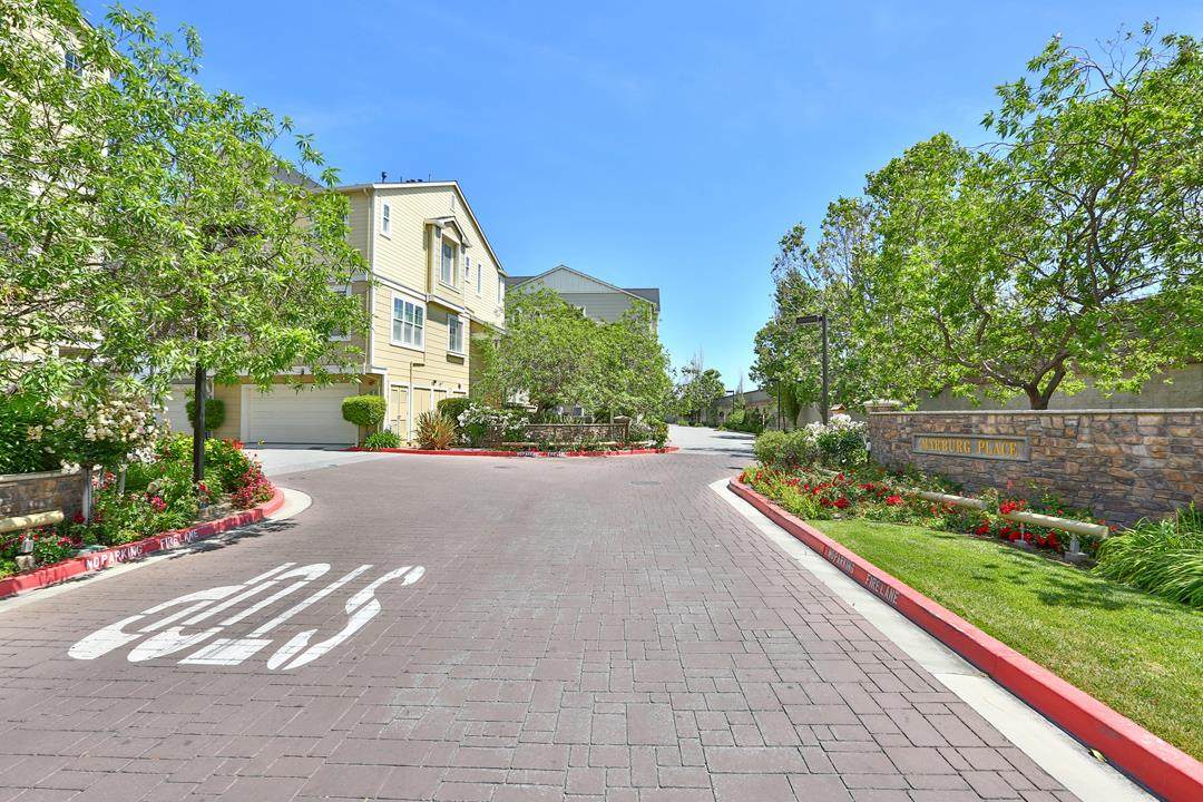 385 Destino Cir - Photo 1