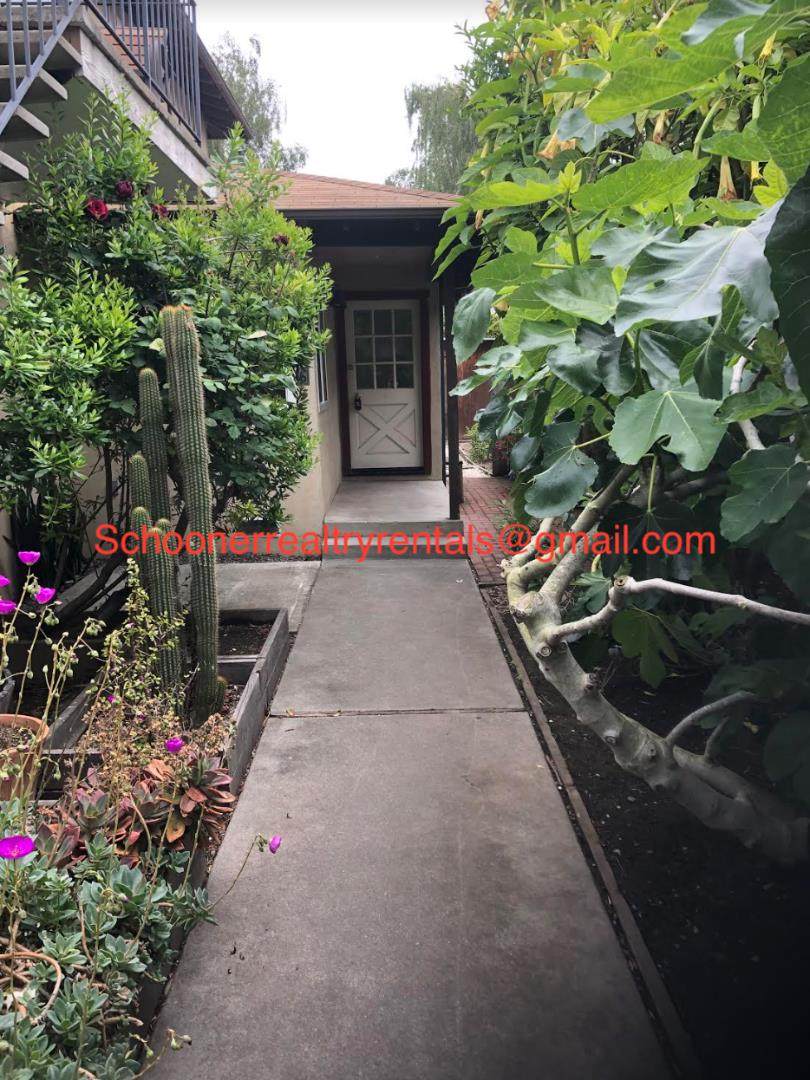606 Washington St - Photo 1
