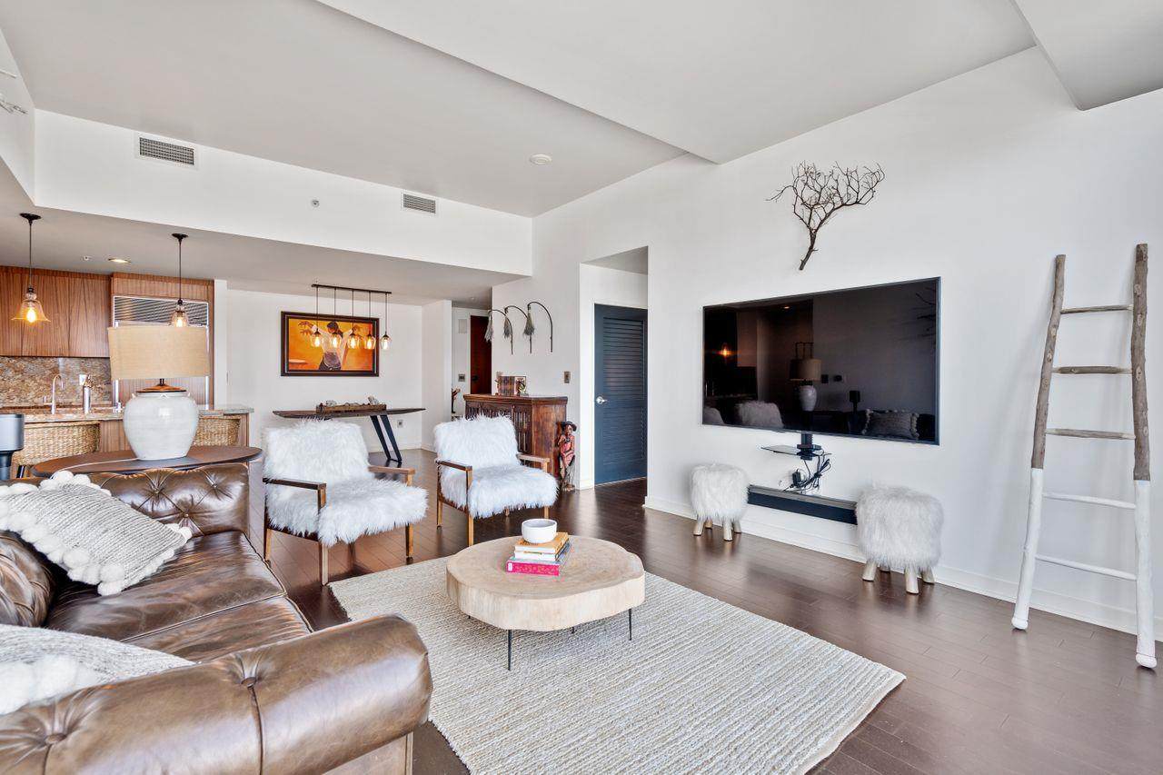 38 Almaden Blvd 2015 - Photo 1 38 Almaden Blvd 2015 - Photo 1