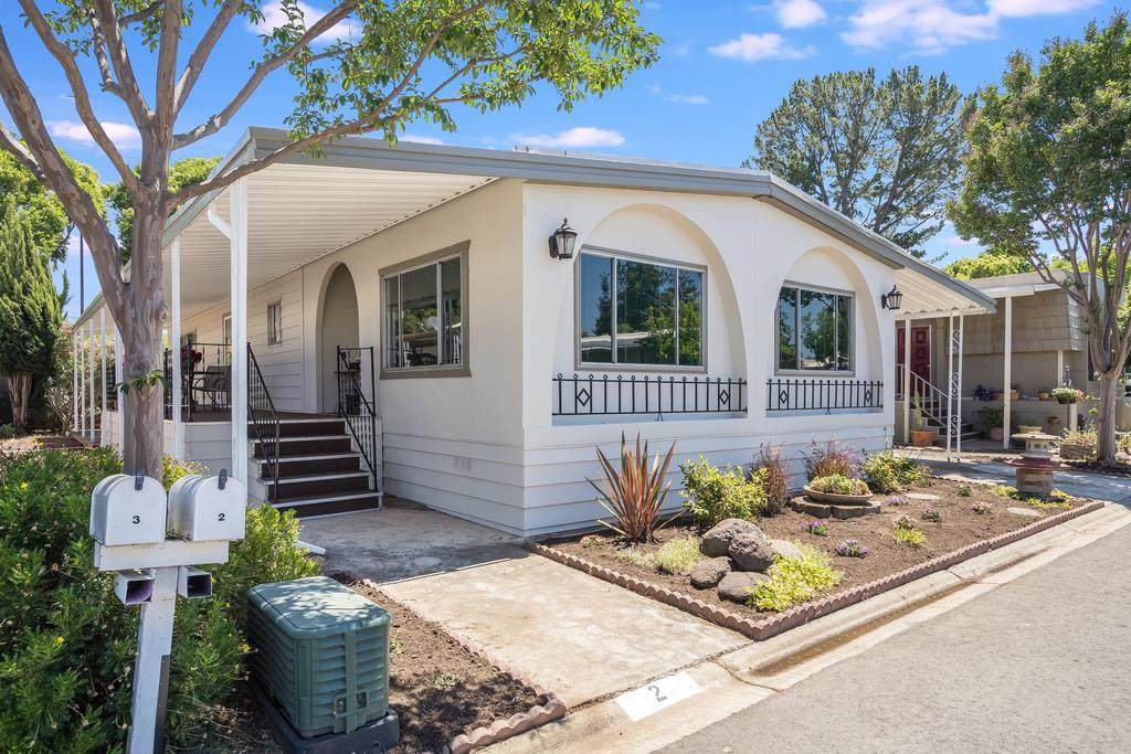 2 Quail Hollow Dr 2 - Photo 1