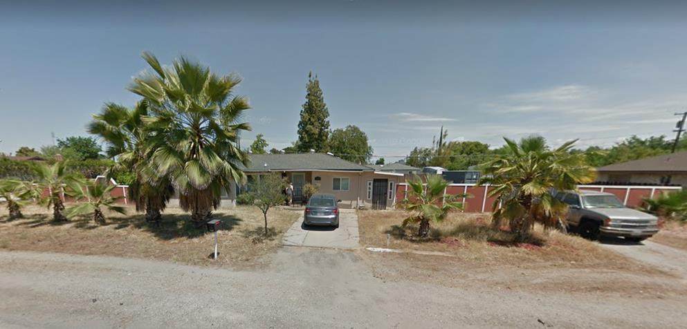 5497 Ashlan Ave - Photo 1