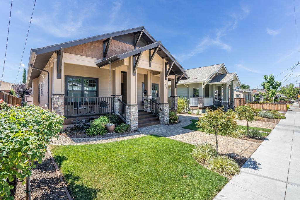443 Richmond Ave - Photo 1