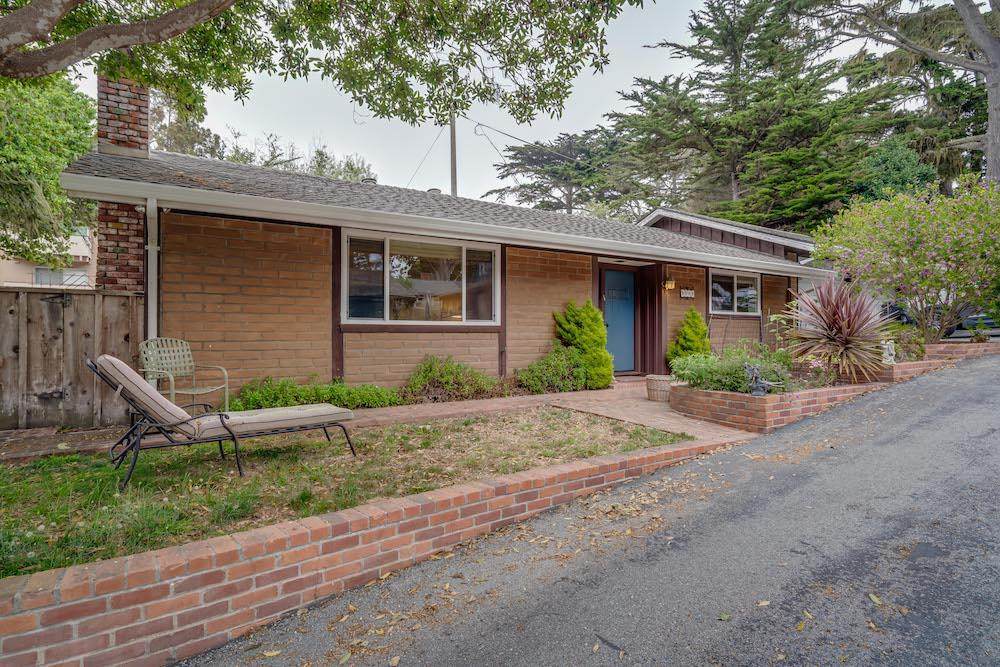 252 Grove Acre Ave - Photo 1