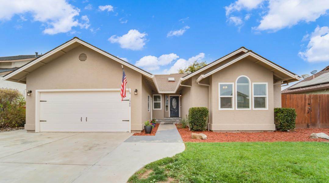 1080 Los Altos Dr - Photo 1