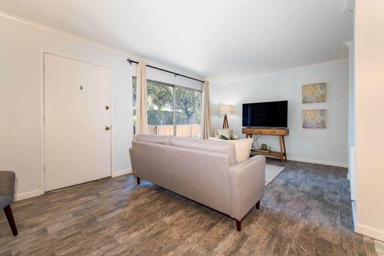 490 Auburn Way 22 - Photo 1