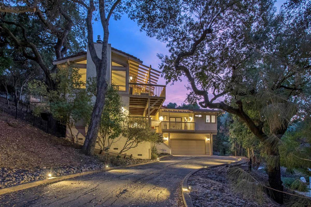 17421 Holiday Dr - Photo 1
