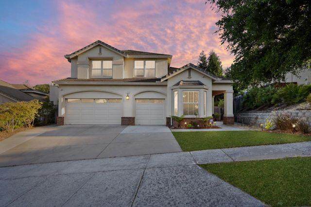 1752 Carriage Dr - Photo 1