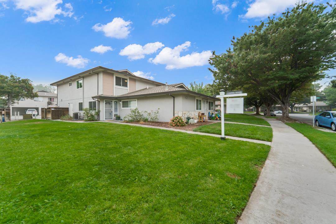 1362 Shawn Dr 3 - Photo 1