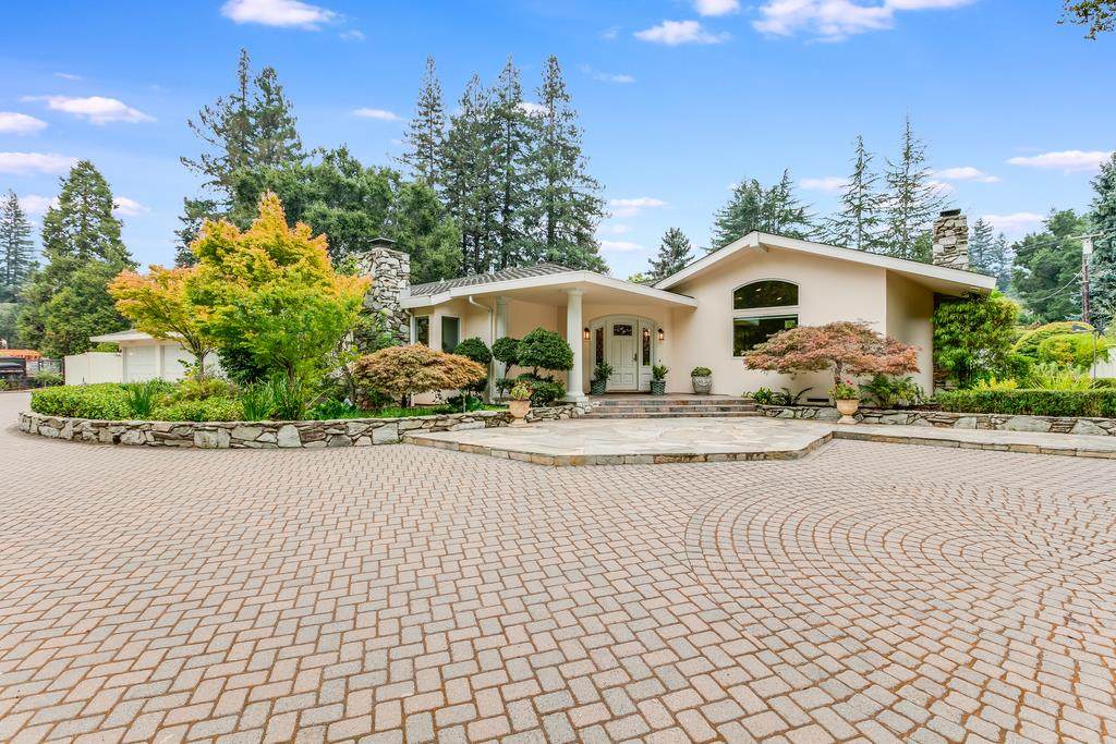 15300 Hume Dr - Photo 1