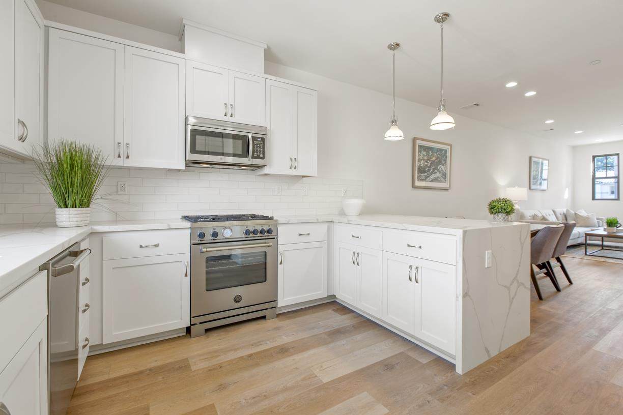264 Ariana Pl - Photo 1