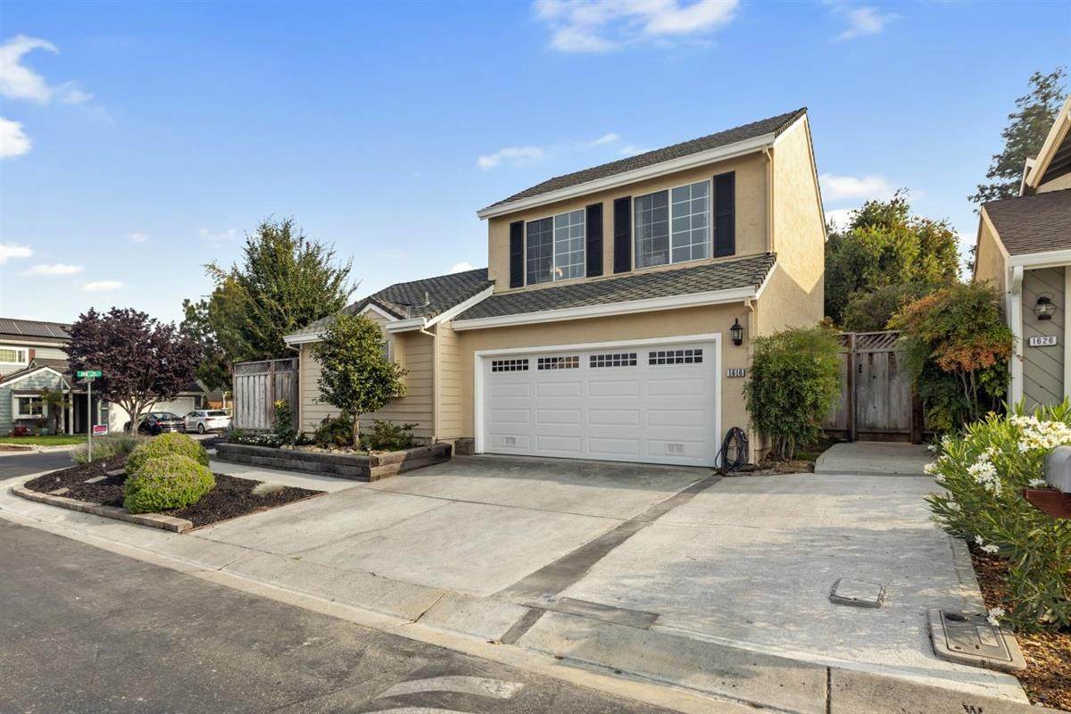 1616 Brentwood Ln - Photo 1
