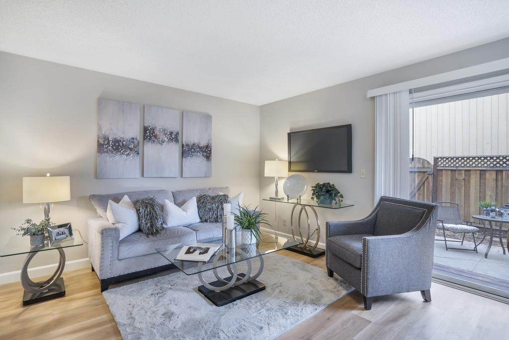 831 Pomeroy Ave 3 - Photo 1