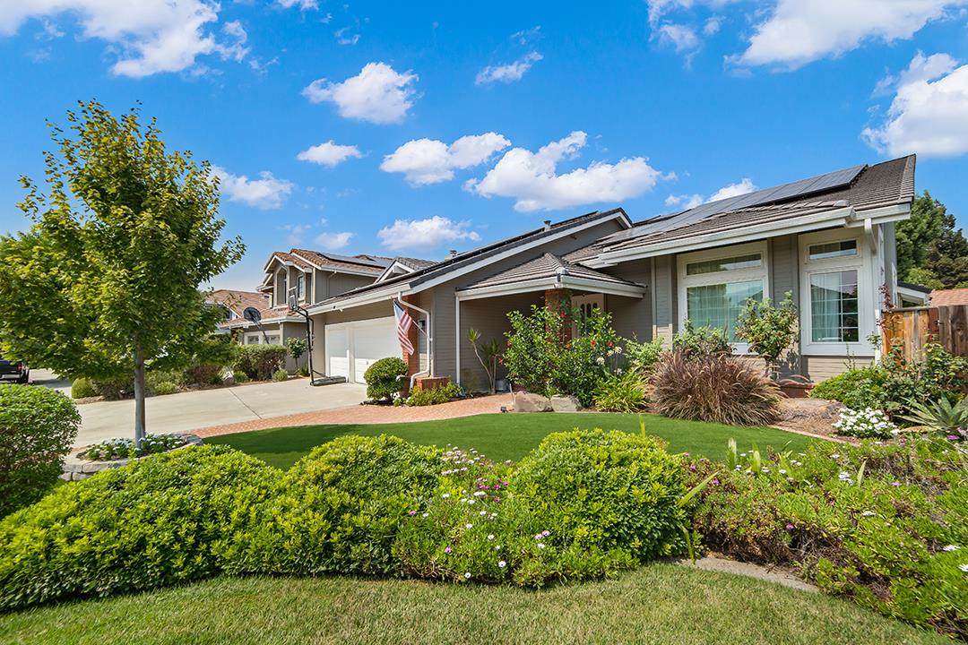 1125 Thorntree Pl - Photo 1