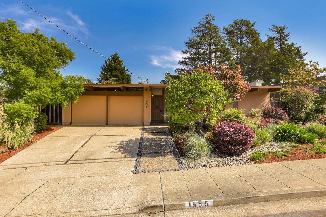 1555 Tarrytown St - Photo 1