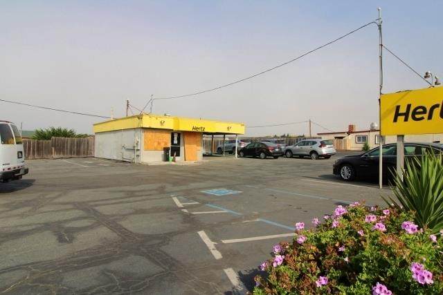 2049 Del Monte Blvd - Photo 1