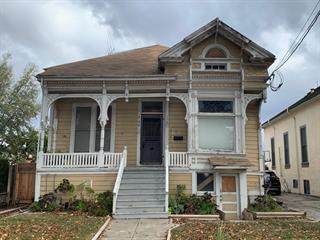 384 6th St - Photo 1