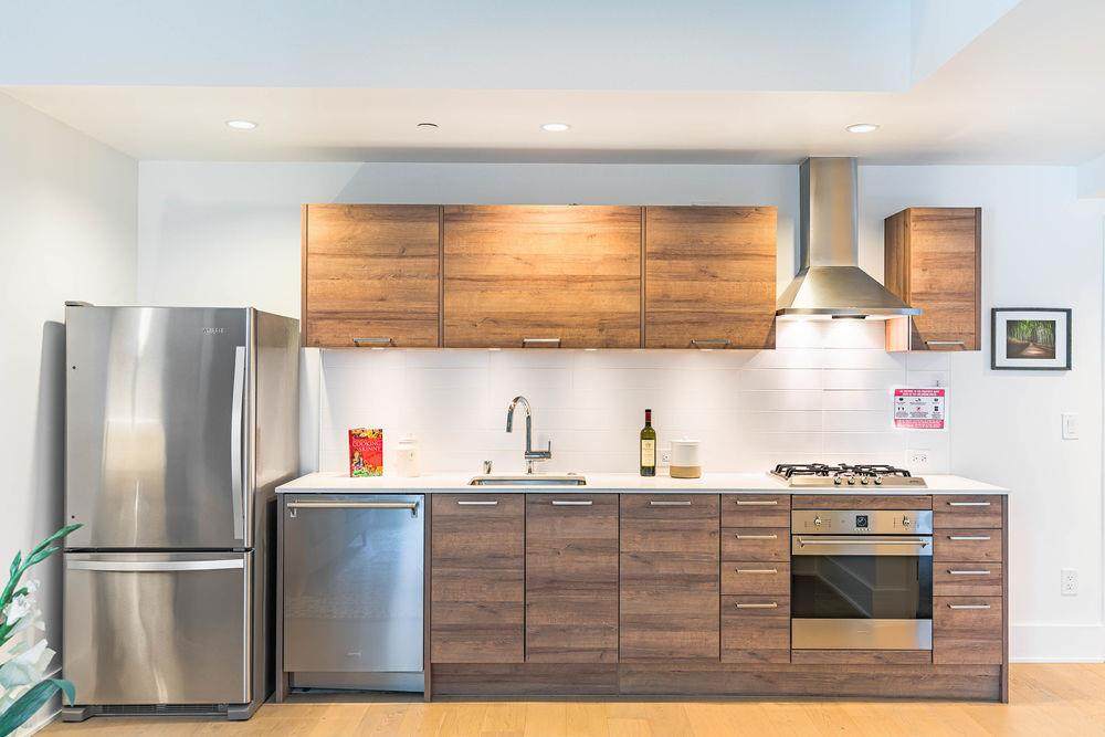 1075 Market St 408 - Photo 1