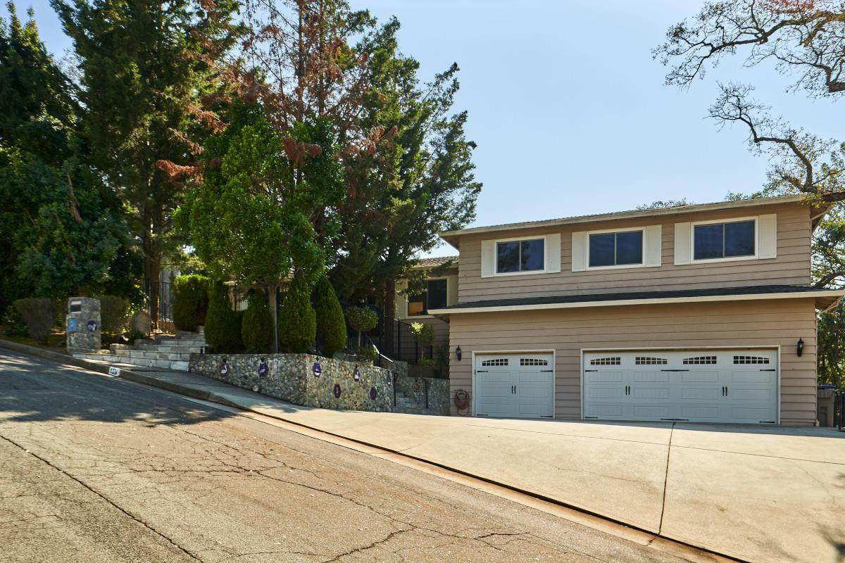 1334 Rimrock Dr - Photo 1