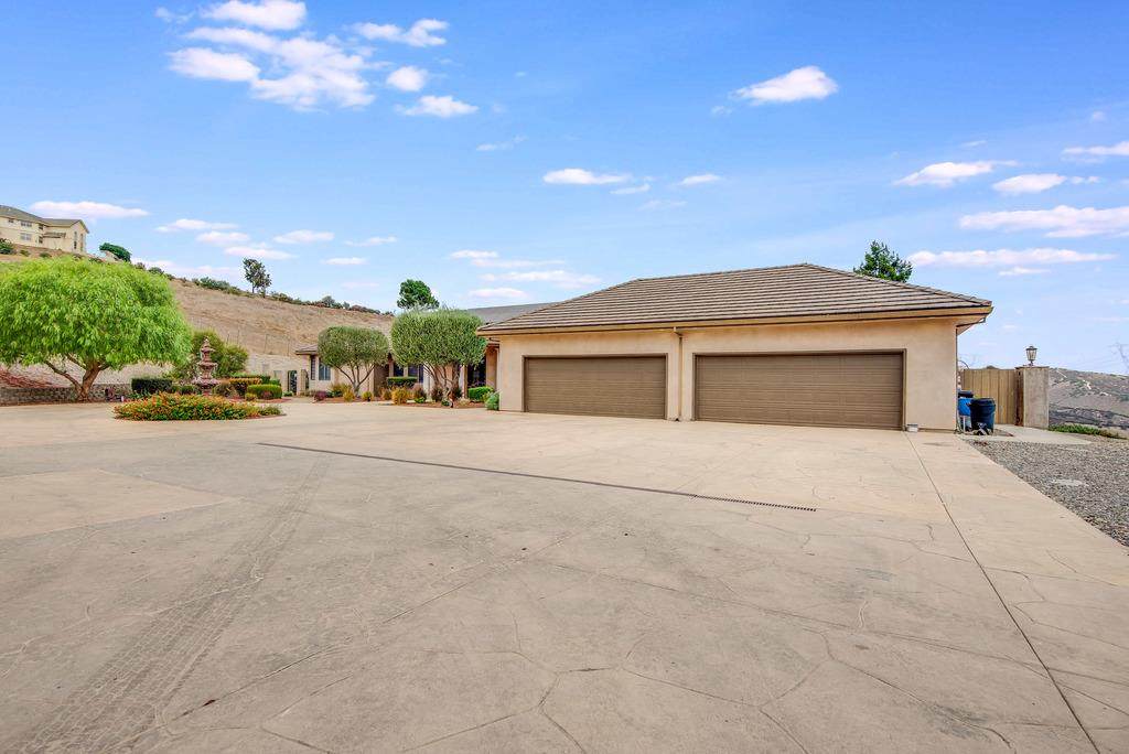 44758 Sun Valley Dr - Photo 1