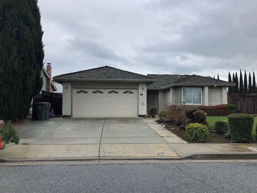 52 Southgate Ct - Photo 1