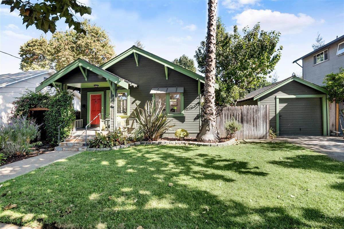 1424 Cherry Ave - Photo 1