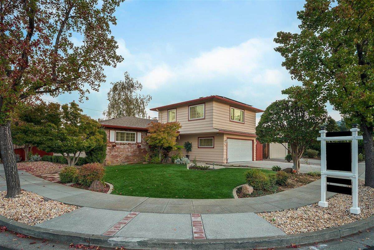 236 Thomas Dr - Photo 1