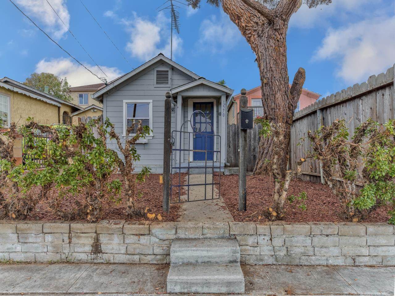 1570 Lowell St - Photo 1