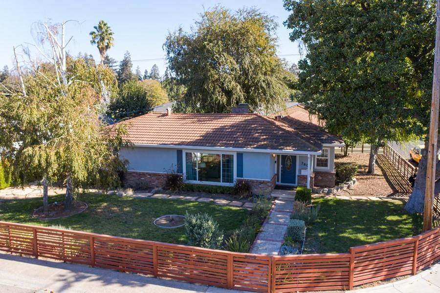 760 Harrison Ave - Photo 1