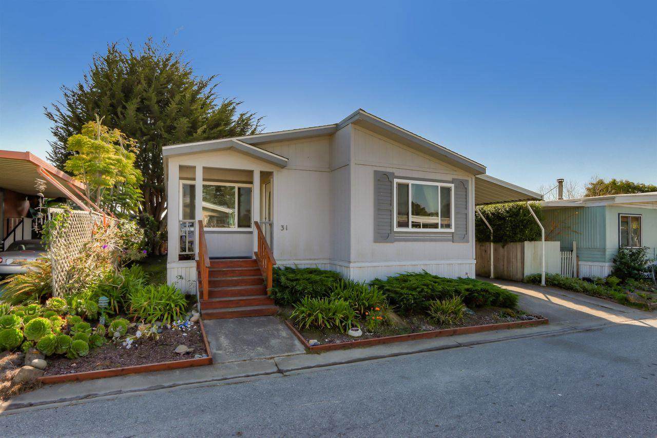 31 Sea Breeze Dr 31 - Photo 1