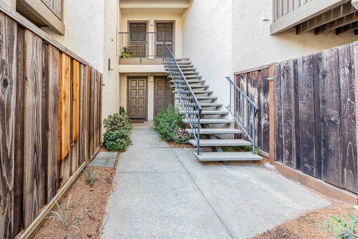 775 Williamsburg Way A - Photo 1